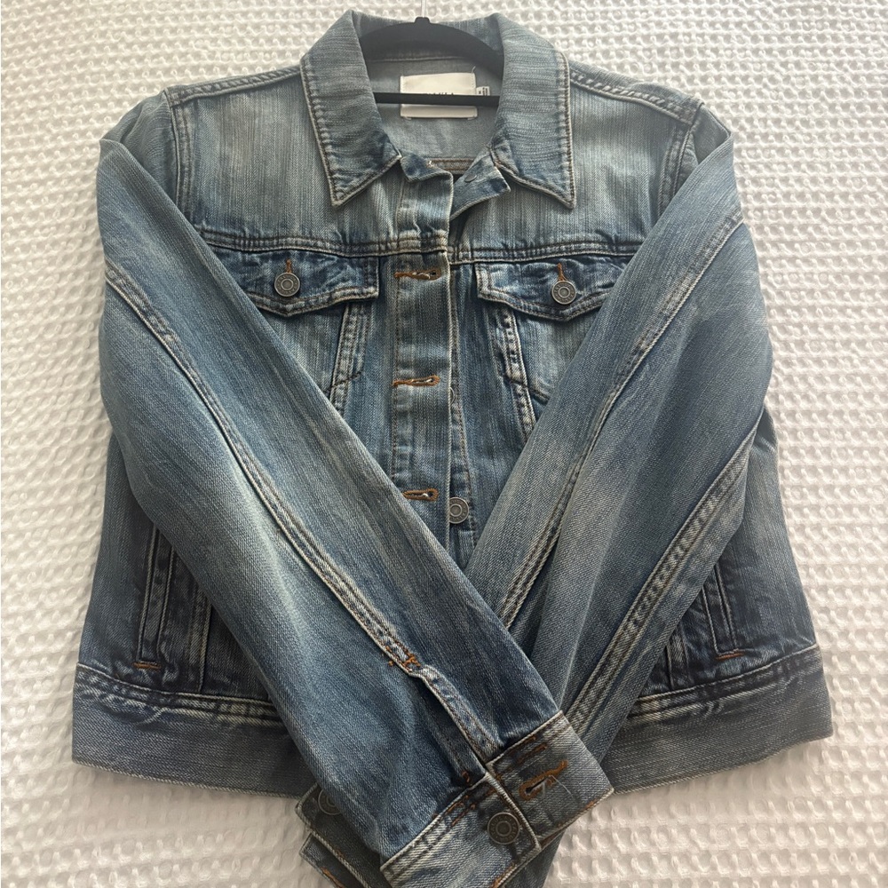 Aritzia Talula Jean Jacket